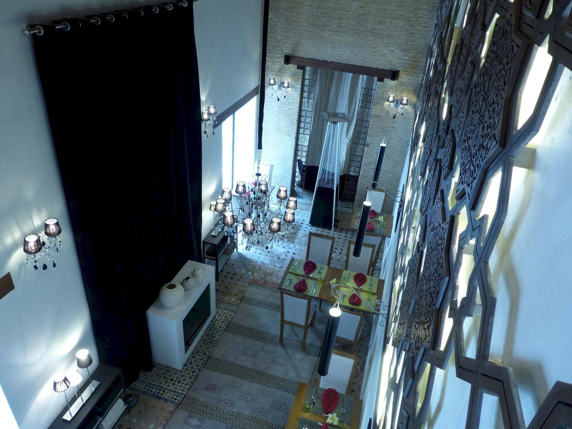 Karawan Riad フェズ エクステリア 写真